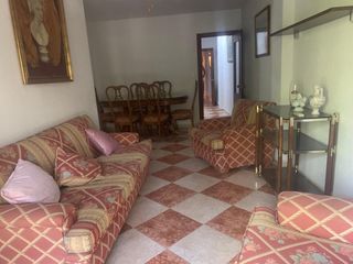 Pis a Santa Rosa - Valdeolleros. Piso en santa rosa