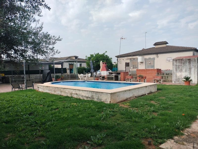 Foto e05df90c-8bec-46b3-b975-b8b30d005e45. Xalet amb aparcament piscina a Alcolea Córdoba