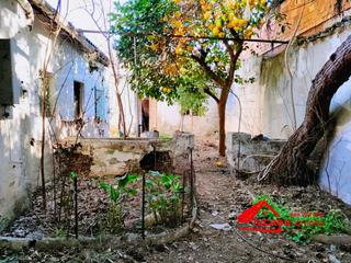 Casa a Cañero. Reforme a su gusto y viva en una zona muy tranquila!!!