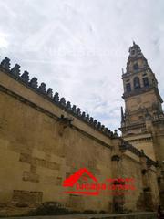 Pis a Casco Histórico  - Ribera - San Basilio. Amplia vivienda en casco historico con vistas a la mezquita