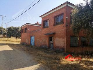 Masia a Cerro Muriano. Amplia casa con terreno en cerro muriano hipotecable gran oportu