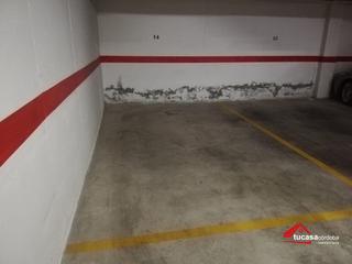 Parking coche en El Brillante -El Naranjo - El Tablero. Plaza de aparcamiento en venta y alquiler  zona camping