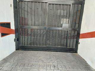 Parking coche en Santa Rosa - Valdeolleros. Tu solución perfecta de aparcamiento en valdeolleros!