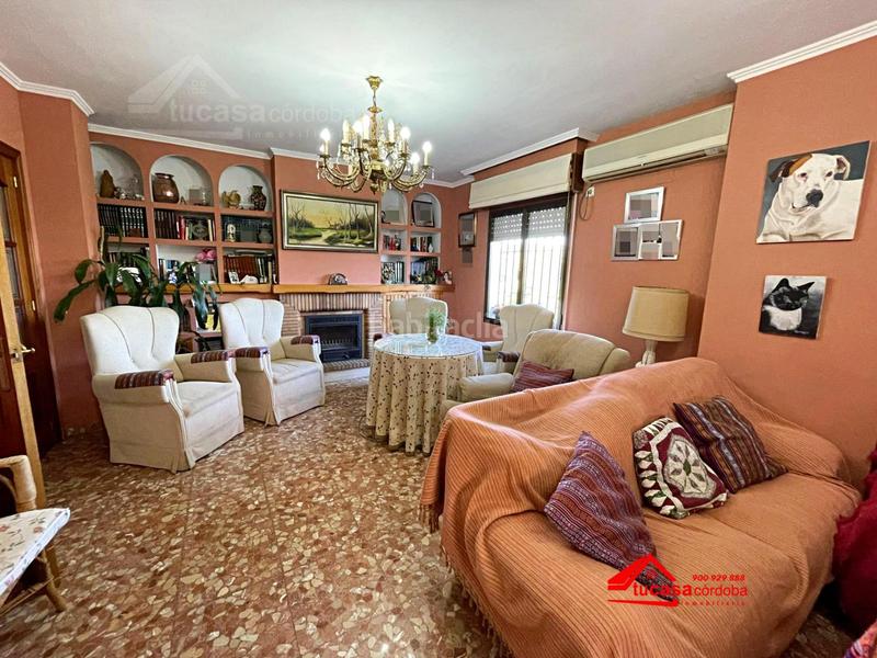 Foto 0d65162d-4e40-4bda-bc17-539eb5cdd5ee. Chalet  para entrar a vivir, brillante alto, cordoba en Córdoba