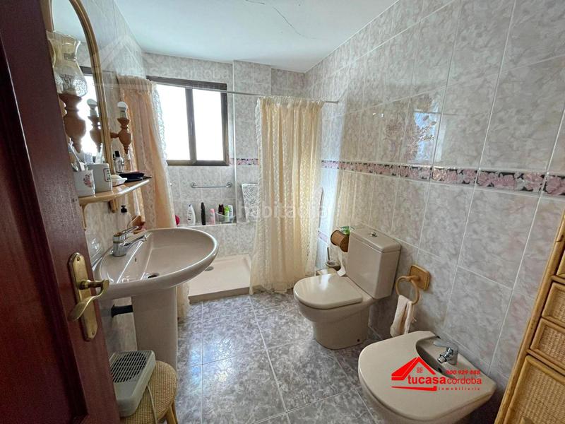 Foto 4d56dfef-bf98-482a-bd3a-6a13d1afb418. Chalet  para entrar a vivir, brillante alto, cordoba en Córdoba