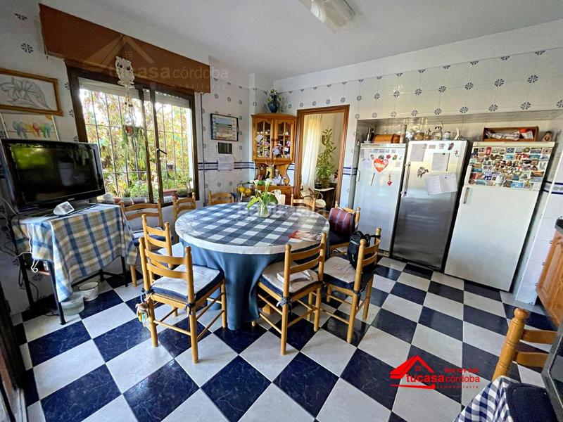 Foto 9960c3e2-66d7-40a7-944a-522204859505. Chalet  para entrar a vivir, brillante alto, cordoba en Córdoba