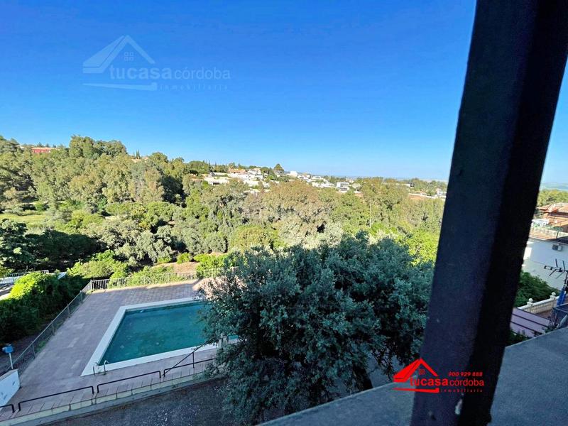 Foto 9dd55d53-f2fd-47ed-a8ec-959f54a81784. Chalet  para entrar a vivir, brillante alto, cordoba en Córdoba