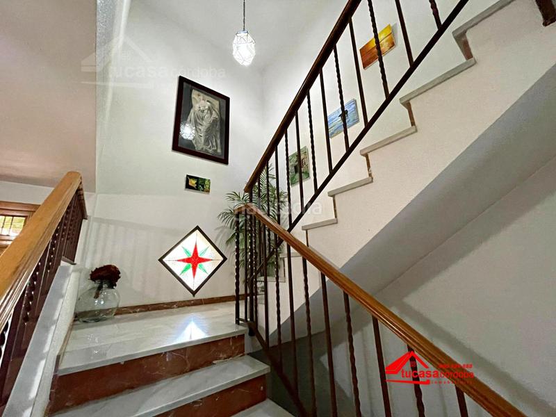 Foto a4b8ef44-b5b4-43ff-b4a2-a51218ccf68b. Chalet  para entrar a vivir, brillante alto, cordoba en Córdoba
