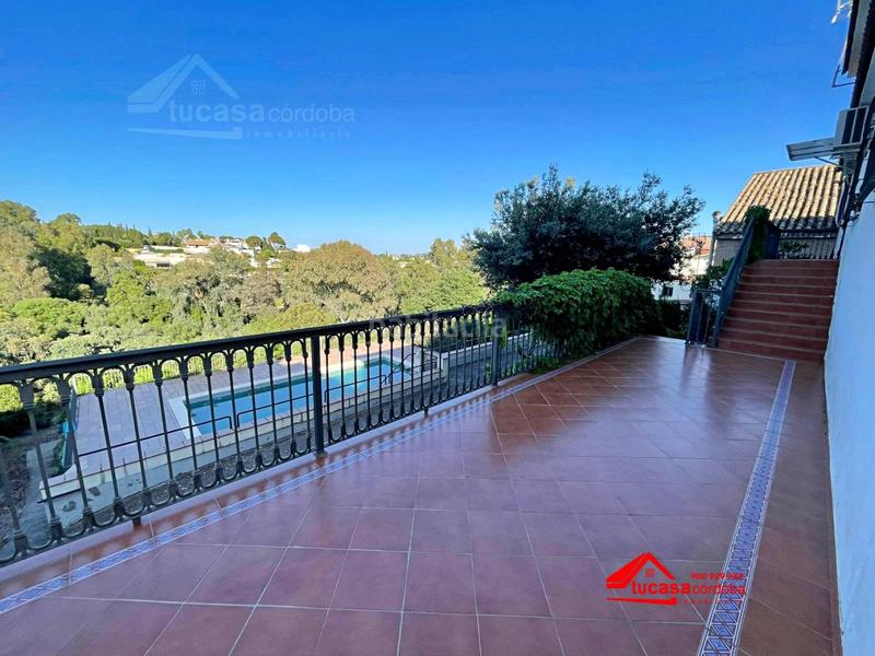 Foto b45aba57-3745-4691-b43b-bd827ca0ea97. Chalet  para entrar a vivir, brillante alto, cordoba en Córdoba