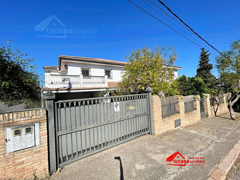 Foto db89a577-b946-48ff-9a21-91be21f69594. Chalet  para entrar a vivir, brillante alto, cordoba en Córdoba