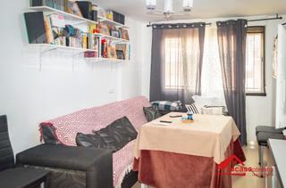 Appartement à Sector Sur. Piso en planta baja reformado en la zona baja del sector sur