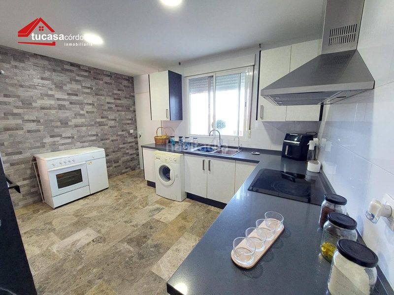 Foto f95ead9f-9e7e-42bd-bce2-a5ac6b9222d6. Casa amb aparcament a Alcolea Córdoba