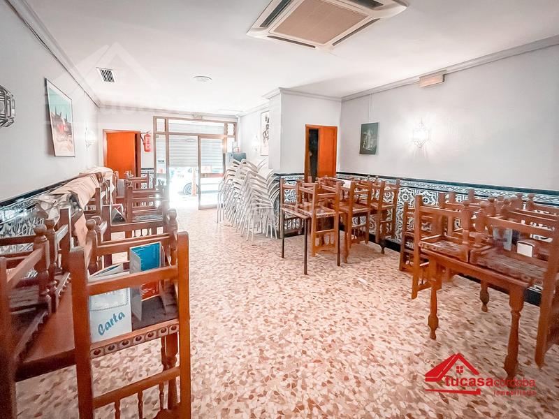 Foto b8a6c82a-4750-468f-8840-3ab087348fb5. Locale commerciale in Ciudad Jardín - Zoco Córdoba