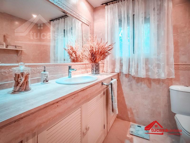 Foto 41926b29-b50e-4922-8682-09d30743f324. Chalet espectacular casa hipotecable en urbanización el alamillo. Villarrubia en Córdoba