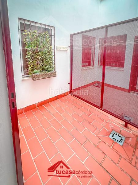 Foto bb1086d8-0025-40c6-91d7-c3889e05a2cb. Piso  exterior y luminoso en zona marrubial con ascensor y patio de uso privado en Córdoba