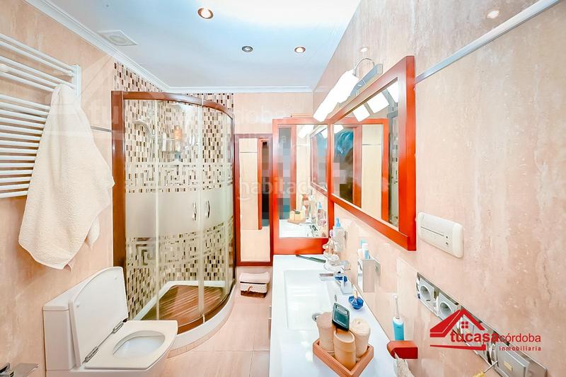 Foto 754fa1c1-1d3f-48ec-aab0-b22d3e4035b6. Casa  luminosa en zona colón, ideal para familias en Córdoba