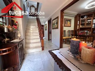 Haus in Sta. Marina - San Andrés - San Pablo - San Lorenzo. Casa luminosa en zona colón, córdoba  ideal para familias