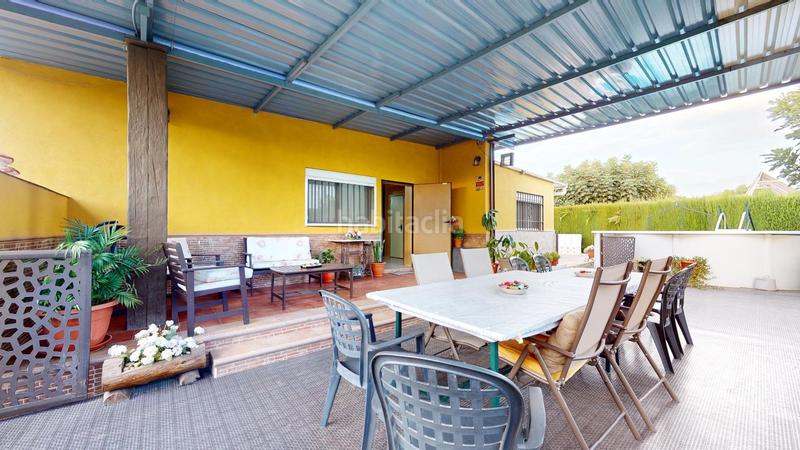 Foto 1f7802dc-1bb7-4df6-9ee3-af36406ba944. Chalet con riscaldamento parcheggio piscina in El Higuerón Córdoba