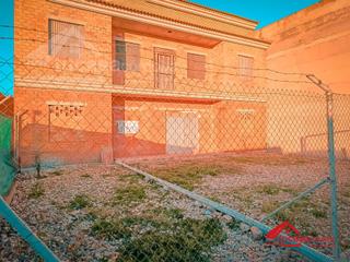 Maison à Alcolea. Casa de tres plantas en construcción en alcolea no hipotecable c