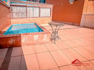 Pis a Santa Rosa - Valdeolleros. Exclusivo piso en brillante con amplia terraza y piscina privada