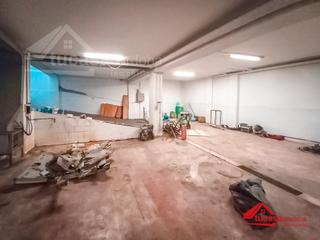 Local Comercial a Campo de la Verdad - Miraflores. Oportunidad única amplio local comercial en córdoba con mucho po