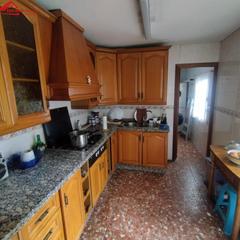Maison à Campo de la Verdad - Miraflores. Gran oportunidad casa con patio en avenida de cádiz