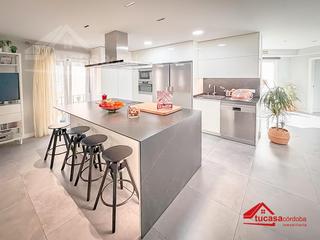 Appartement à Centro. Descubre esta fantástica oportunidad en el corazón de córdoba!