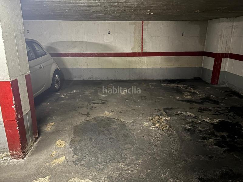 Foto f536680a-9df7-43b2-9777-a917a6f7c64f. Parking voiture dans Centro Córdoba