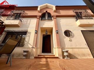 Casa adosada en Poniente-Norte - Miralbaida - Parque Azahara. Elegancia, amplitud y ubicación de lujo  adosado en san rafael d