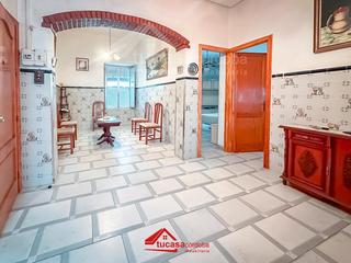 Casa a Sta. Marina - San Andrés - San Pablo - San Lorenzo. Descubre el potencial de esta joya en pleno corazón de córdoba!