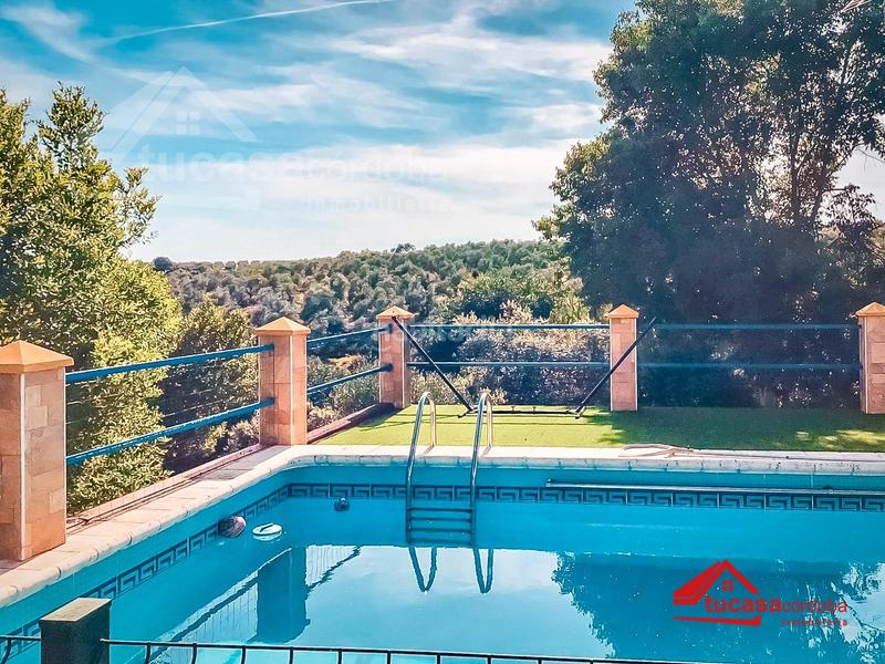 Foto c69da193-e143-4306-a0d8-1827499c02fd. Chalet  con piscina en venta , zona cuevas bajas tranquilidad, espacio y natura en Almodóvar del Río