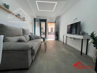 Pis a Fuensanta- Arcángel. Conjunto de 4 lofts con licencia turística  inversión top en av.