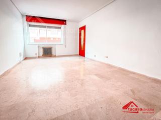 Pis a Centro. Exclusiva vivienda con encanto para reformar en pleno centro de