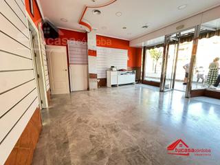 Local Comercial a Huerta de la Reina - Trassierra