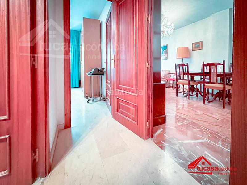 Foto e13a78f5-9c4a-4f8d-9a17-8b1481fbfb9c. Piso exclusiva vivienda en venta en el corazón en Córdoba