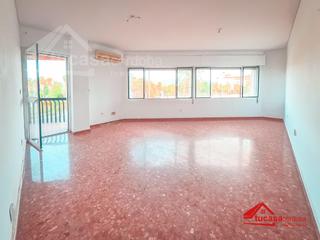 Appartement à Ciudad Jardín - Zoco. Piso con terraza y excelente ubicación en medina azahara  a un p