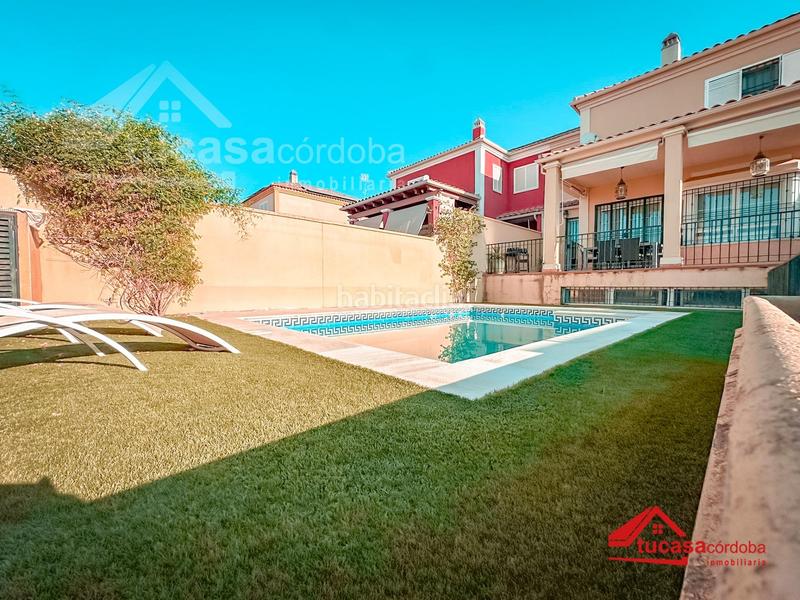 Foto 29a492b4-b300-4df7-a4d5-86f4e3e338bd. Maison avec piscine dans Paraíso Arenal - La Colina Córdoba