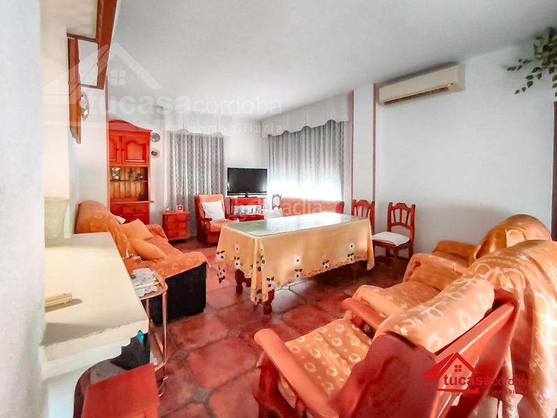 Foto 879c02ea-175d-410b-a027-29642f467dad. Chalet avec parking piscine dans Alcolea Córdoba