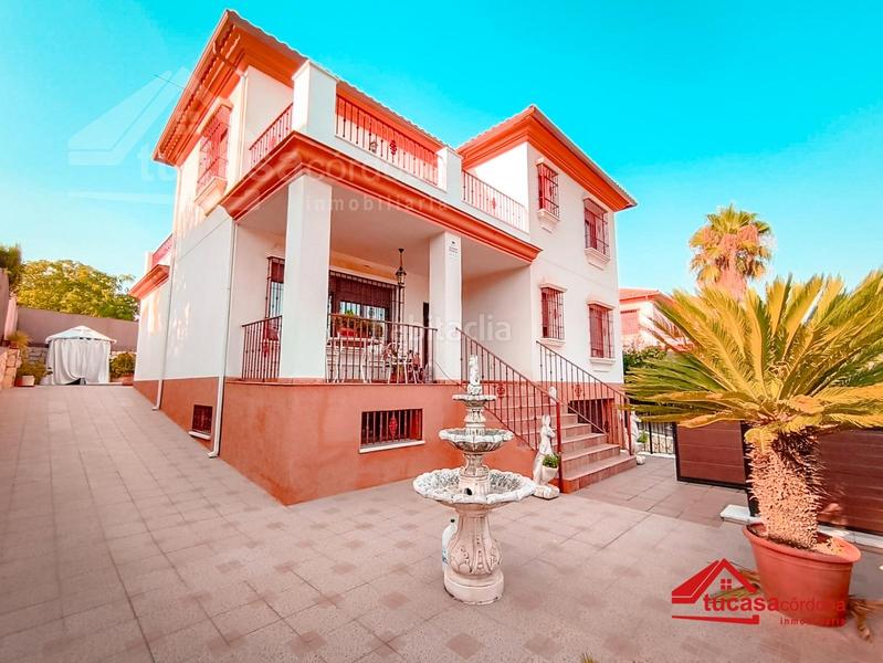 Foto b7a0ad3f-6942-418b-93bc-21cc350a1021. Chalet avec parking piscine dans Alcolea Córdoba
