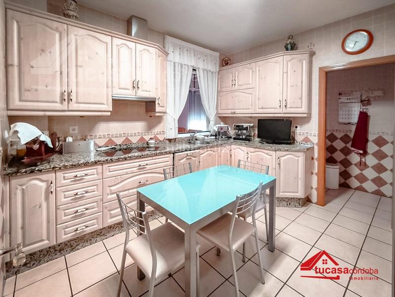 Foto fde2a5d5-9980-4a46-bcf3-1730a20df0e8. Chalet avec parking piscine dans Alcolea Córdoba