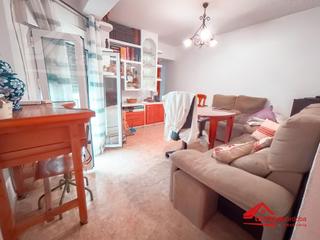 Etagenwohnung in Casco Histórico  - Ribera - San Basilio