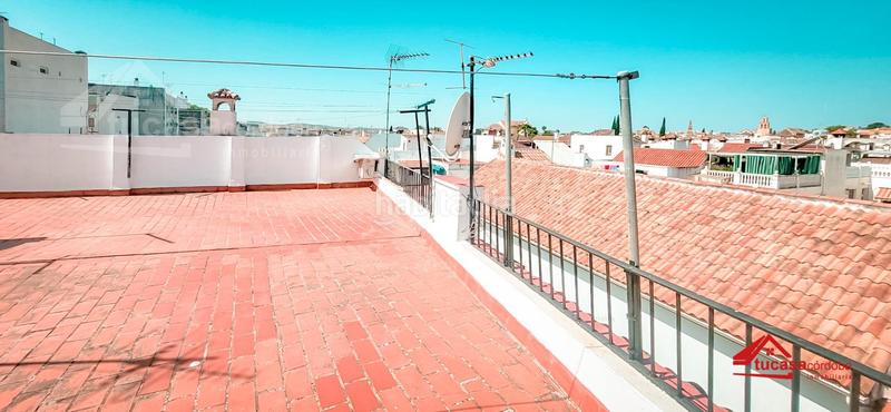 Foto 8e0f24d8-3bad-4f5d-a286-ddbc7d478545. Piso  luminoso en el casco antiguo funcional, bien situado y con muchas posibilidades en Córdoba