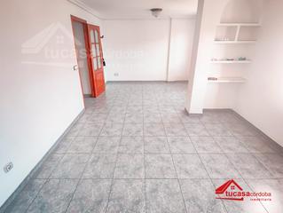 Piso en Santa Rosa - Valdeolleros