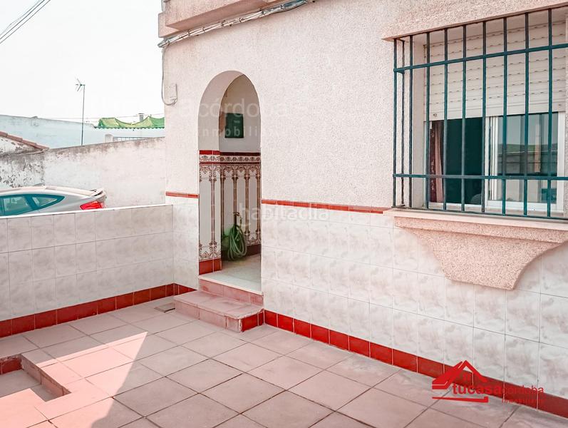 Foto 1782ca20-9e8d-40fb-8b65-8539f92838be. Casa en exclusiva casa adosada en esquina para reformar córdoba en Guadalcázar