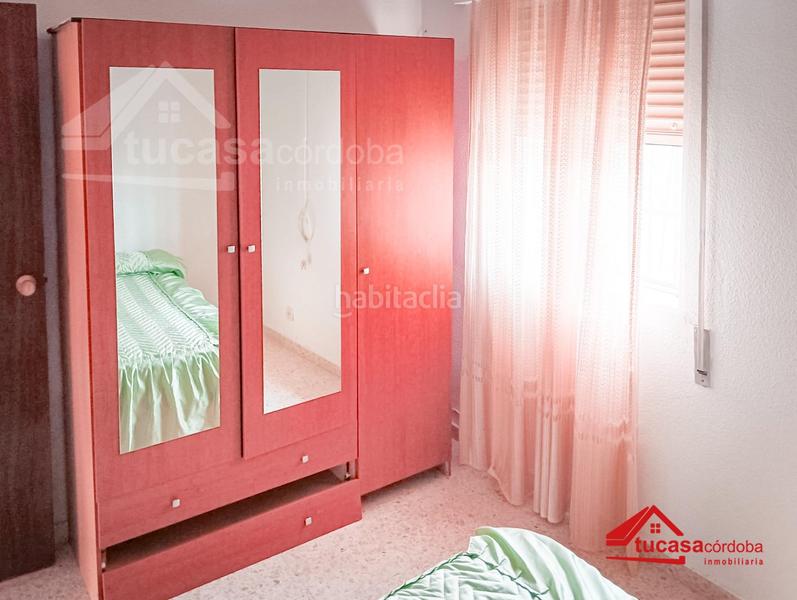 Foto 5fa1d2ce-a4f8-4b6e-83d8-70acf8a823ad. Casa en exclusiva casa adosada en esquina para reformar córdoba en Guadalcázar