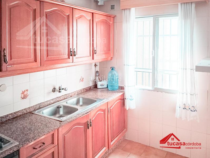 Foto b85a1916-6901-4708-9dbc-820f3872bbe6. Casa en exclusiva casa adosada en esquina para reformar córdoba en Guadalcázar