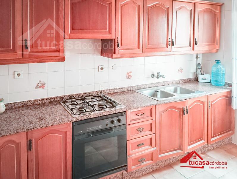 Foto d116f6b9-7de8-4fdb-942d-d5ddeb792306. Casa en exclusiva casa adosada en esquina para reformar córdoba en Guadalcázar