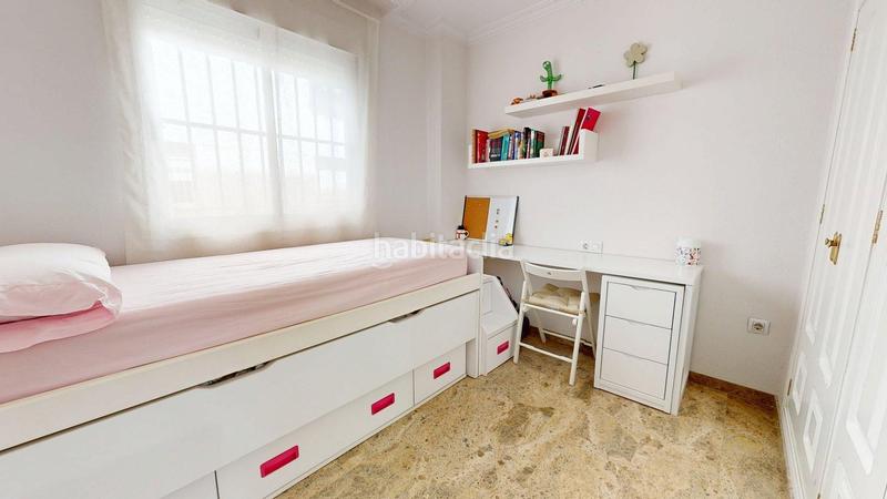 Foto 3e5e0ed3-3fa9-4676-bd05-84ea7e69d5b3. Piso gran oportunidad en zona arroyo del moro, vivienda con piscina comunitaria, de 3 dormitorios, 2 baños, terraza, cochera y trastero en Córdoba