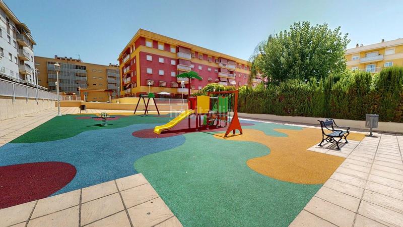 Foto 62f97bc5-36da-499a-8ebf-d7f575905c2a. Piso gran oportunidad en zona arroyo del moro, vivienda con piscina comunitaria, de 3 dormitorios, 2 baños, terraza, cochera y trastero en Córdoba
