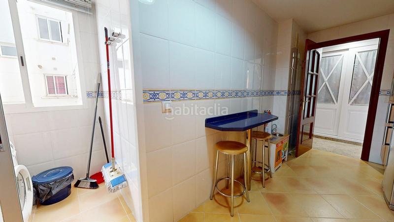Foto 6b5665b2-c7be-4e99-b29e-3382cbe101b6. Piso gran oportunidad en zona arroyo del moro, vivienda con piscina comunitaria, de 3 dormitorios, 2 baños, terraza, cochera y trastero en Córdoba